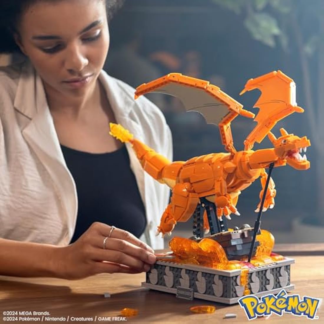 MEGA Pokémon Action Figure, Motion Charizard Pokemon, Building Toys for Kids and Adults, Collectible Character Model with 1664 Movable Pieces, 30 cm Tall, Toy for Ages 12 and Up, HMW05
