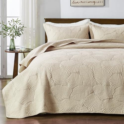 Qucover Quilted Bedspreads Soft and Comfortable Cotton Bedspread Super King Size with Elegant Embroidered Palm Leaf Pattern, 3 Pieces Bedspreads