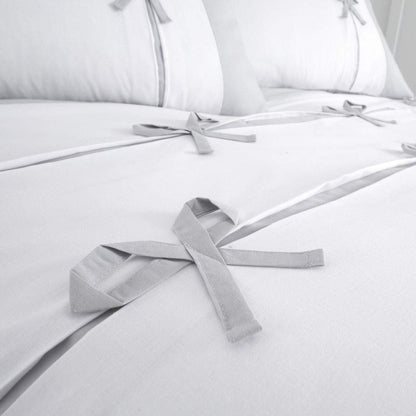 Catherine Lansfield Milo Bow Easy Care Super King Duvet Set White