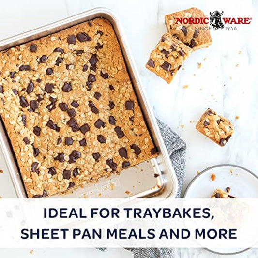Nordic Ware Naturals 9" x 13" Rectangular Cake Pan, Natural Aluminium Baking Tin with Superior Heat Conductivity, Premium Bakeware Made in the USA, Silver