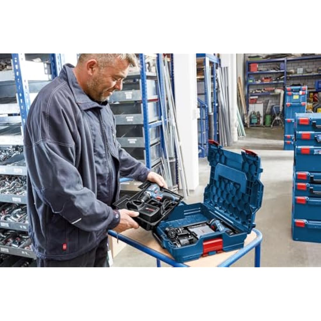 Bosch Professional L-BOXX 238 Carrying Case system (volume: 28.4 litres, max. load: 25 kg, weight: 2.4 kg, material: ABS plastic, PA6 plastic)