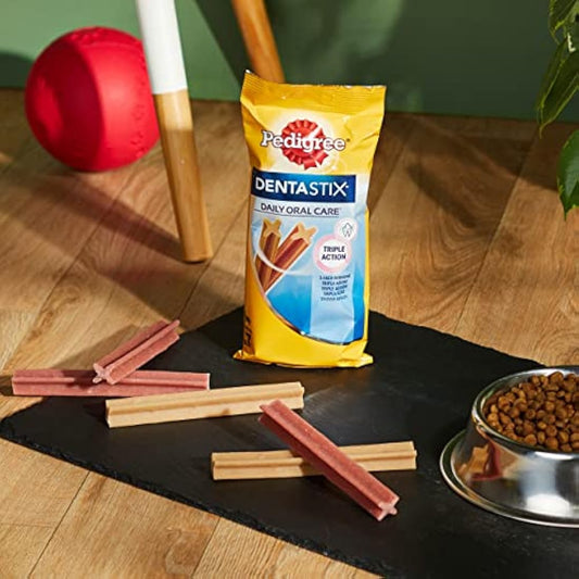 Pedigree DentaStix - Daily Dental Chews For Medium Dogs (10-25 kg), 112 Sticks