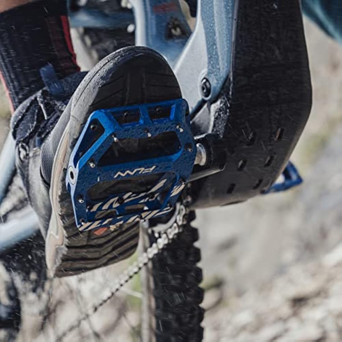 Funn Funndamental Flat Pedals - Wide Platform Bicycle Pedals for BMX/MTB Mountain Bike, Adjustable Grip for Outstanding Stability, 9/16-inch CrMo Axle