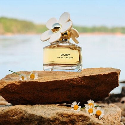 Marc Jacobs Daisy Eau De Toilette Spray 200ml