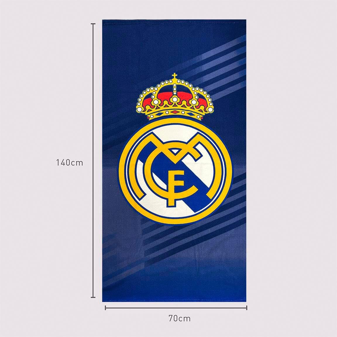 CERDÁ LIFE'S LITTLE MOMENTS Real Madrid Towel – Official Towel, Crest and Club Colours, Ideal for Beach, Pool, Bath or Sport