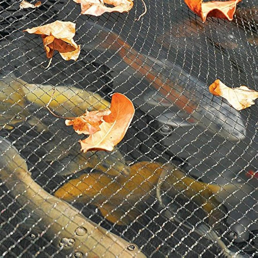 HOZELOCK - Pond Protection Net 4 x 6 m : Ideal for Protecting the Pond from Leaves, Large Debris and Predators, Supplied with 4 Stakes [1736 0000]
