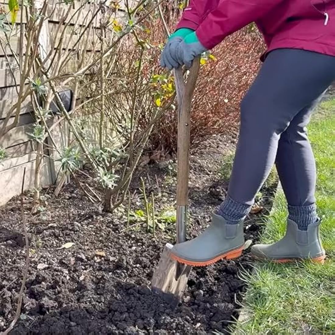 Spear & Jackson 4650PS Traditional Stainless Planting Spade, Brown
