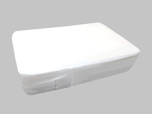 Incontinence Mattress Protector Fully Enclosed Zipped 6 Sided Protection 100% Waterproof Wipe Clean Anti Bed Bug Anti Bacterial (Small Double)