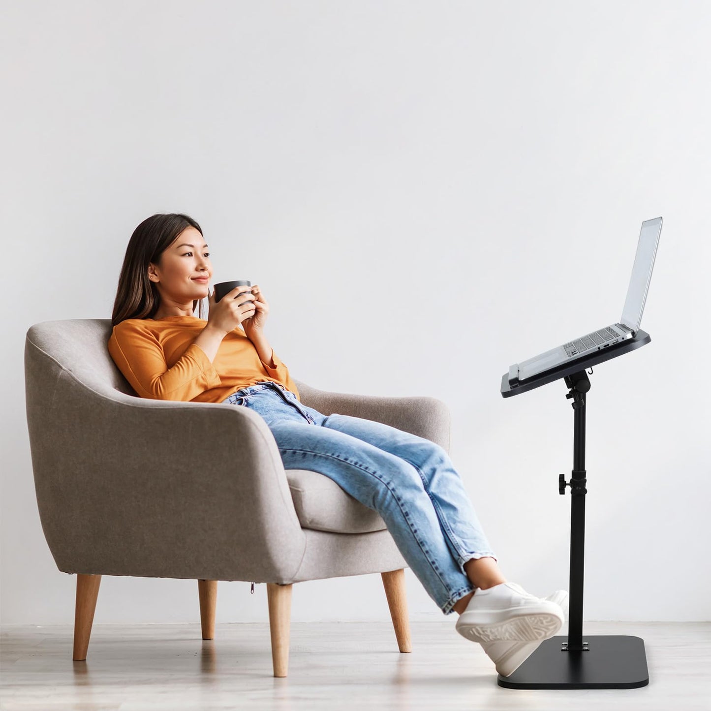 comfoyar C Shaped Side Table Adjustable Height, 360° Swivel 180° Flip Bedside Table with Slat for Sofa Bathtub