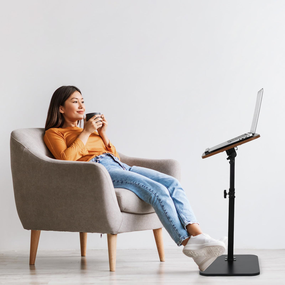 comfoyar C Shaped Side Table Adjustable Height, 360° Swivel 180° Flip Bedside Table with Slat for Sofa Bathtub