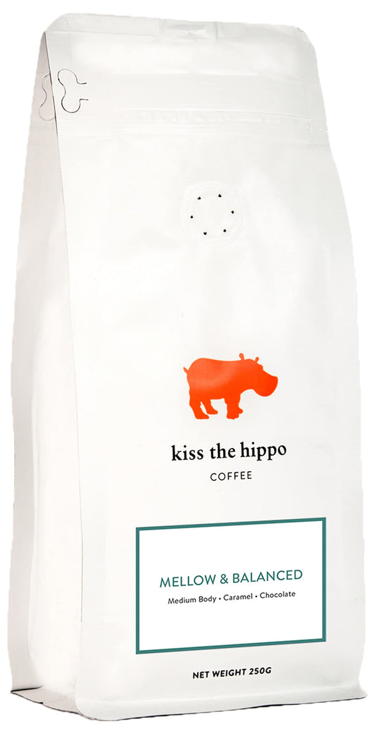 Kiss the Hippo - Mellow & Balanced Coffee | Single Origin | Whole Beans | Organic | Carbon-Negative | Cafetiere, Filter | Suitable For Milk | Notes of
