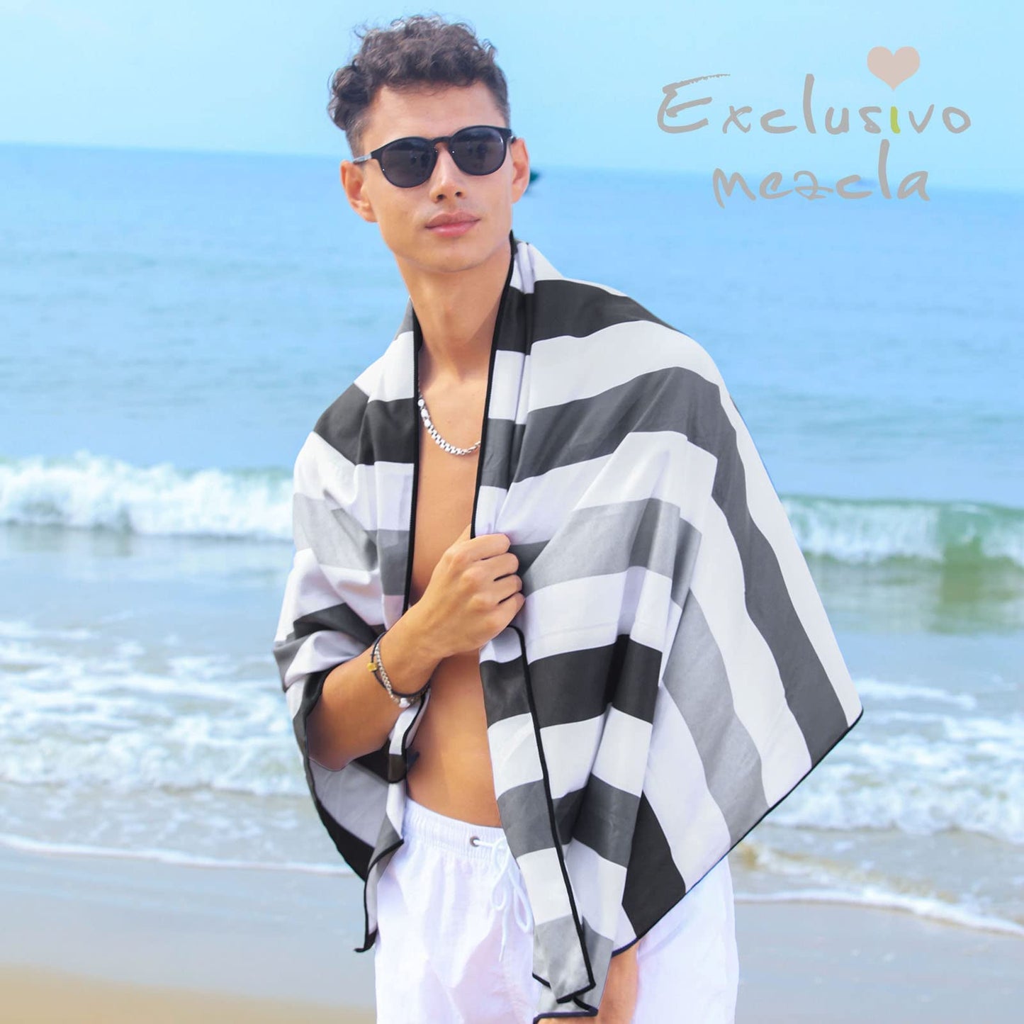 Exclusivo Mezcla Large Microfiber Quick Dry Beach Pool Towel, 152x76 cm