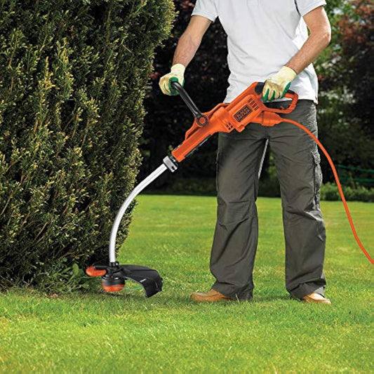 BLACK+DECKER Electric Strimmer, 700W, 240V, Corded, Automatic Single Line Feed, Cutting Width 33cm, GL7033-GB