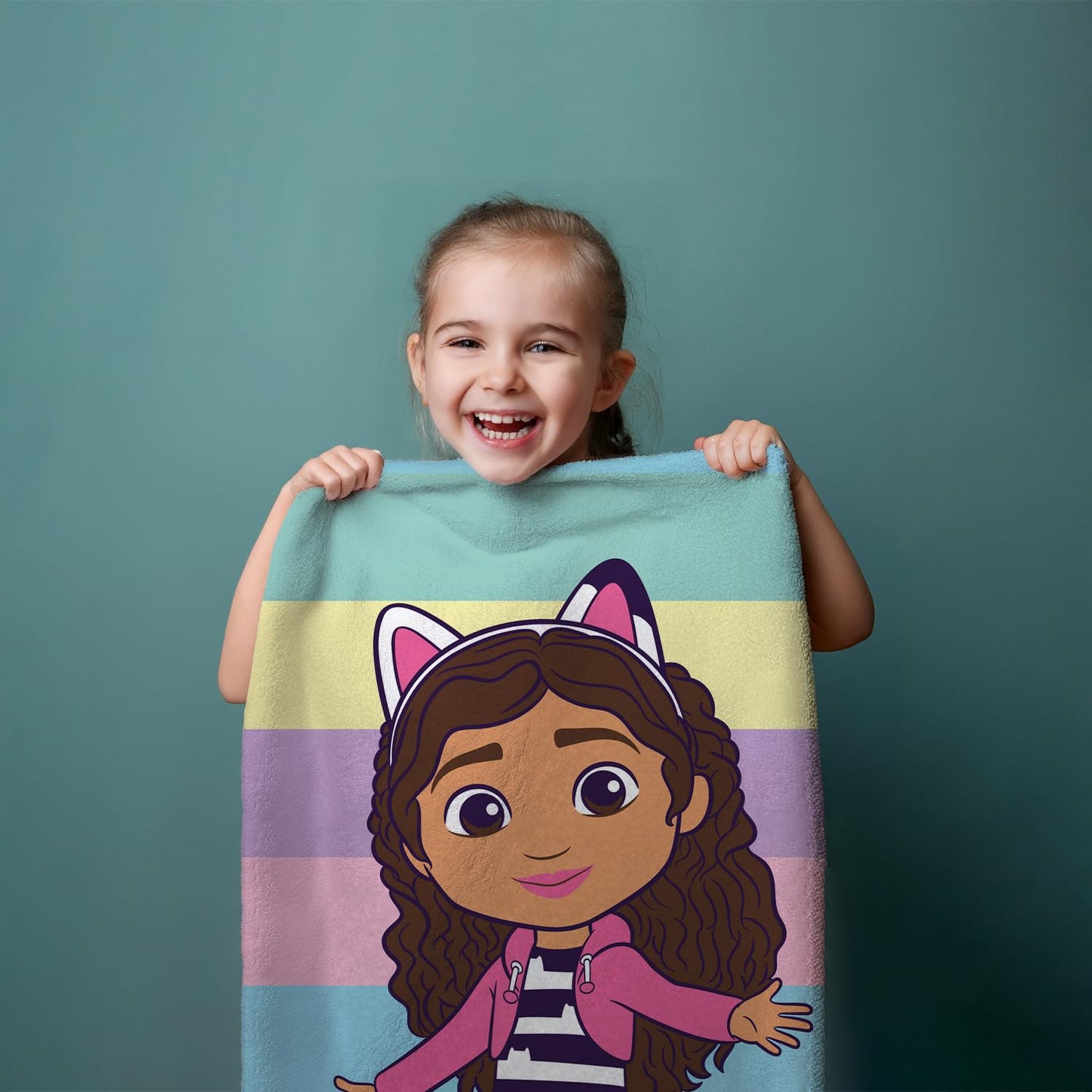 Jerry Fabrics Gabby's Dollhouse Colors Beach Towel Large 70x140 cm | Soft & Absorbent 100% Cotton Kids’ Towel | Vibrant Multicolor Design | Bath