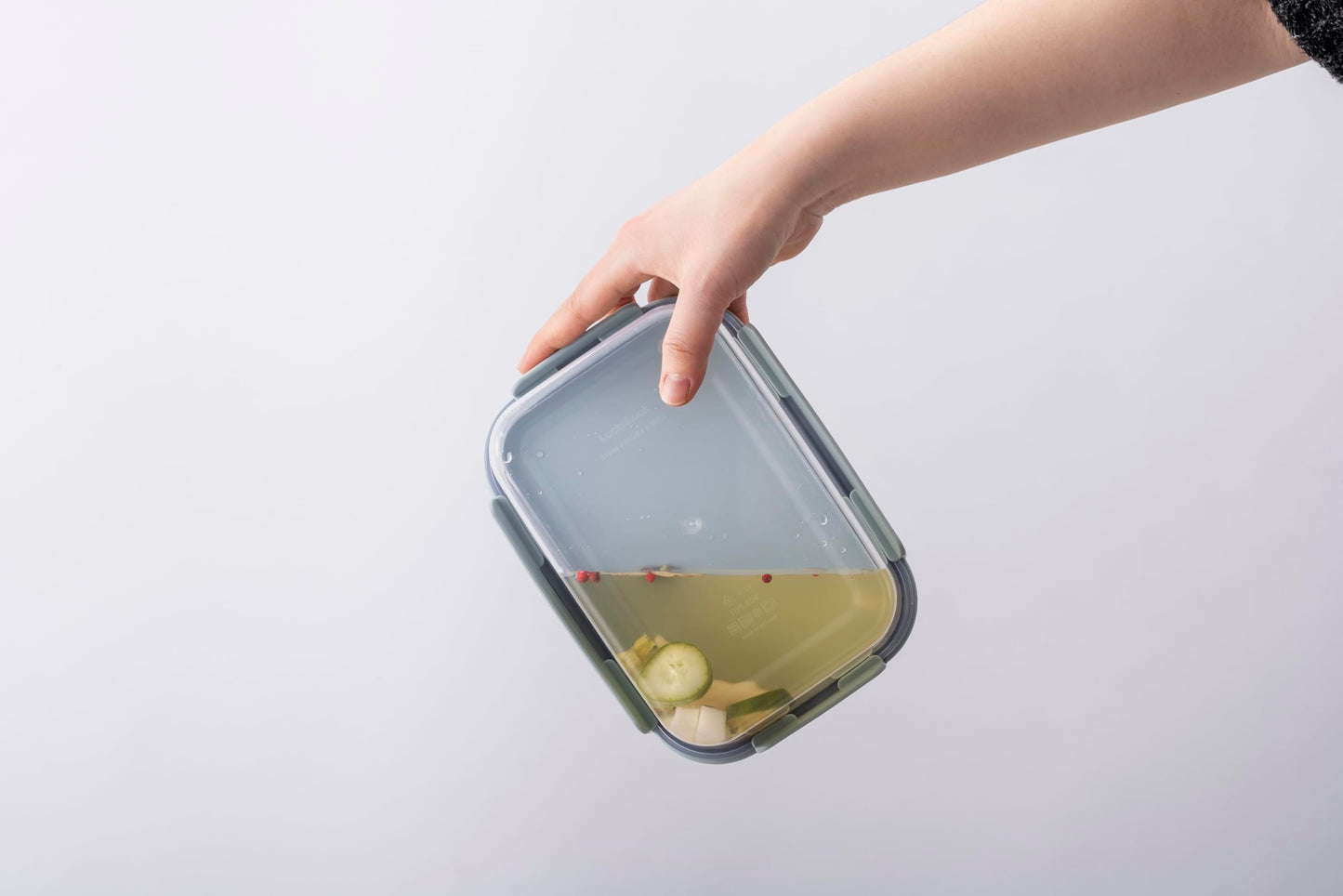 LocknLock Classic Plus 860ml Airtight Food Storage Container & Lid, Airtight & Leakproof, BPA Free, Microwave/Dishwasher/Freezer Safe