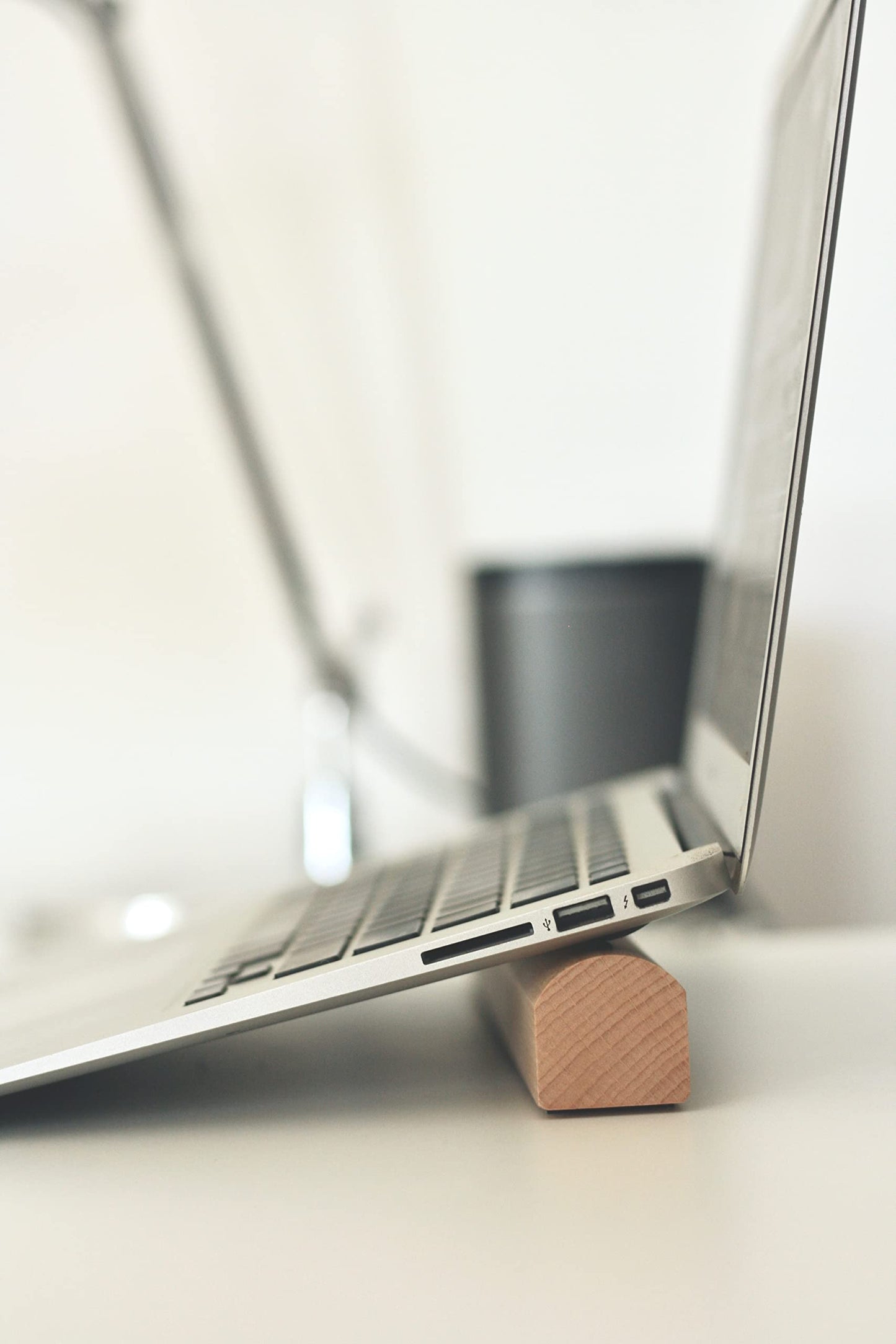 anaan Laptop Stand Wood - Notebook Holder Compatible with MacBook - 2er Set
