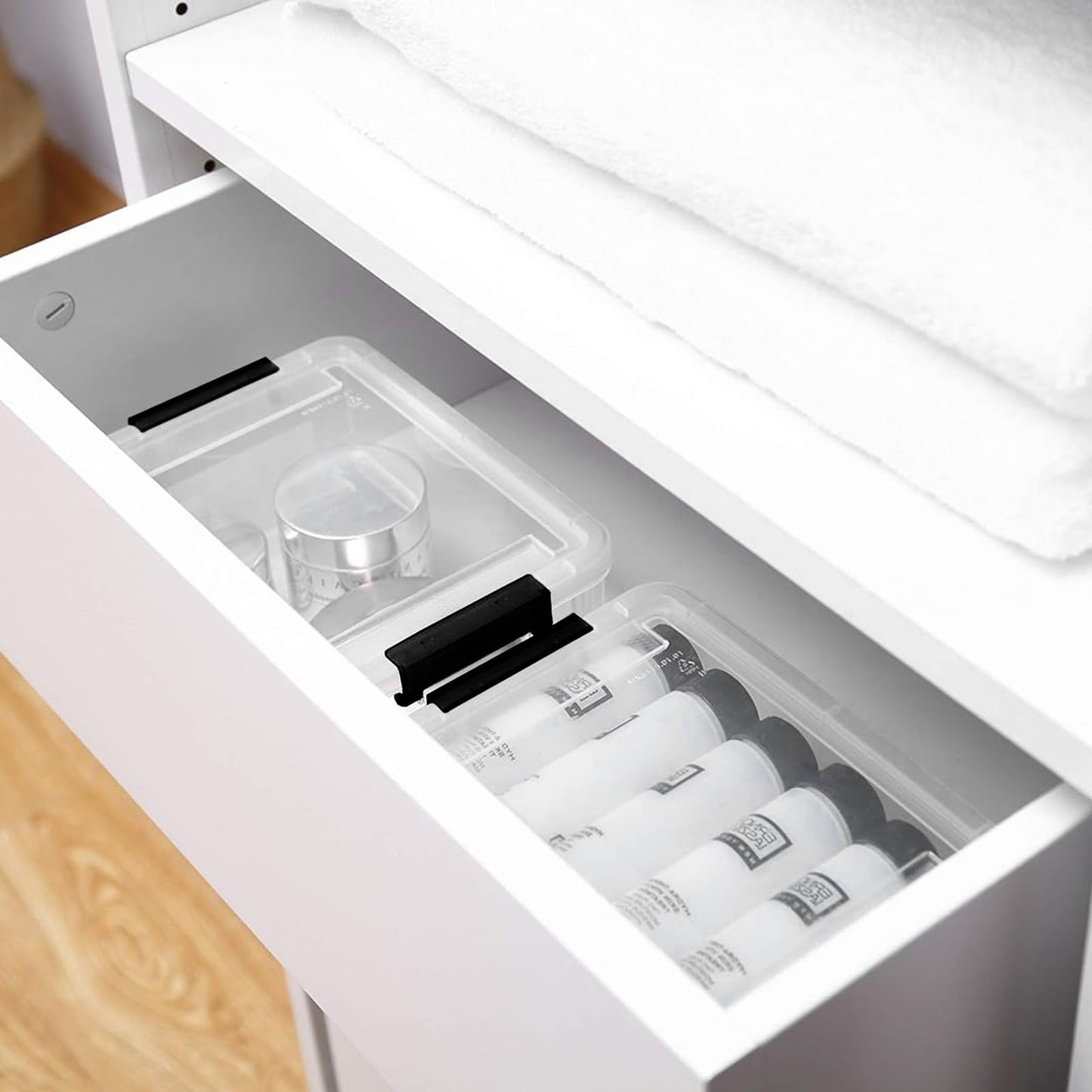 Queta 10 Pack Storage Boxes with Lids Plastic Clear Stackable, Box for Shelves Toys, Boxes with Handles, Storage Container with Click Closure, 1 Litre