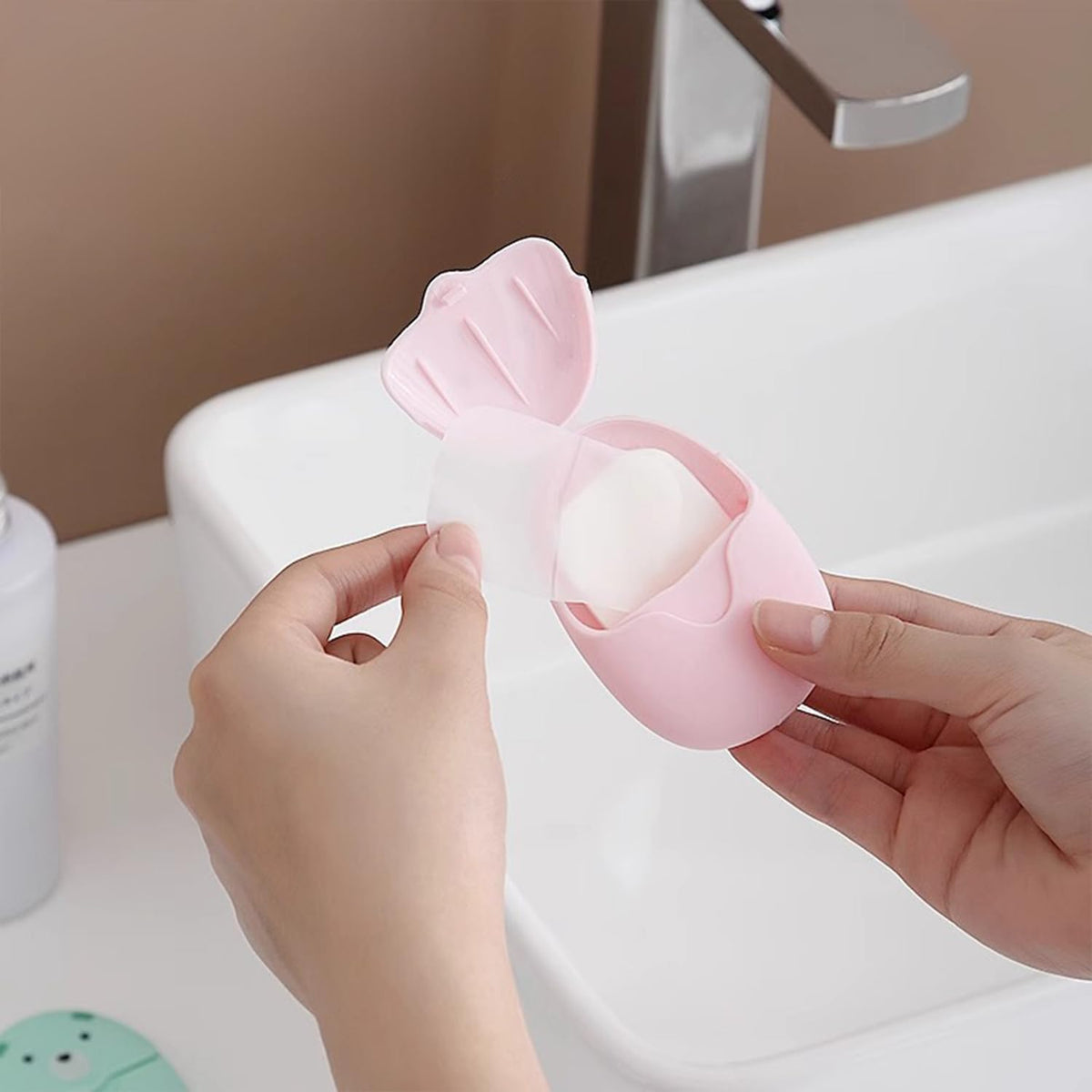 YUNYU Paper Soap Sheets 300 Count | Portable Soap Strips for Hand Washing, Compact Travel Soap Sheets