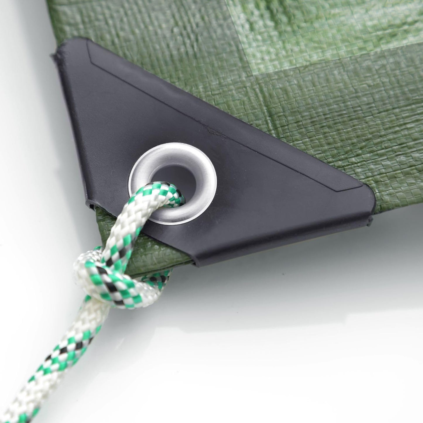 GardenMate 5m x 6m 120g/m? Green Tarpaulin - Waterproof, UV-Protected, Tear-Resistant