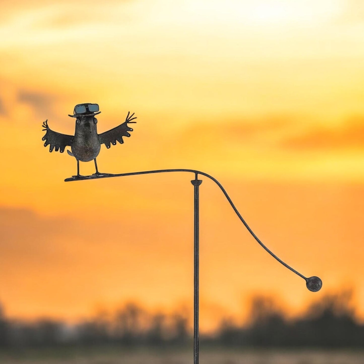 Durable Owl Bird Garden Spinner Metal Stake with Whimsical Spinning Motion - Unique Decorative Outdoor Art for Gardens, Porches, Balconies, Flower Beds, Lawns & Pots