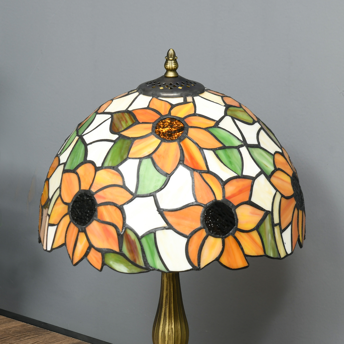 HOMCOM Antique Table Lamp, for Bedroom Bedside, Bulb not Included, Sunflower