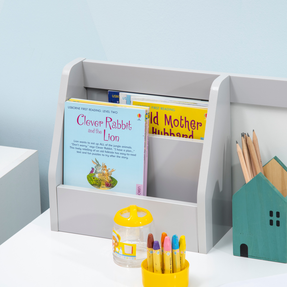 Kids Desk and Chair Set