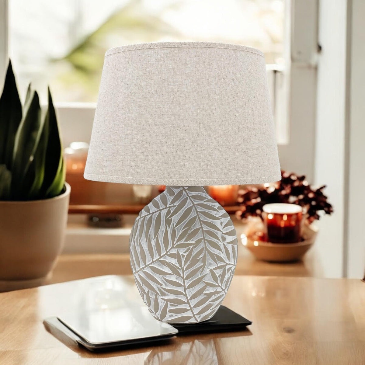 Ceramic Table Lamp with Minimalist Design, Textured Base and Fabric Shade, Ideal for Ambient Light in Any Room