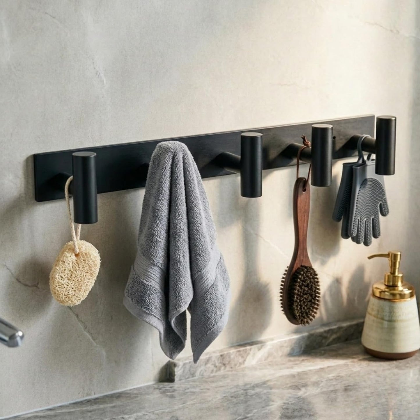 WOOFOOW Rustproof Modern Black Metal Coat Hooks for Wall, Heavy Duty Coat Hanger Wall Mounted, 5 Hooks Wall Mounted for Bathrooms, Kitchen, Bedroom
