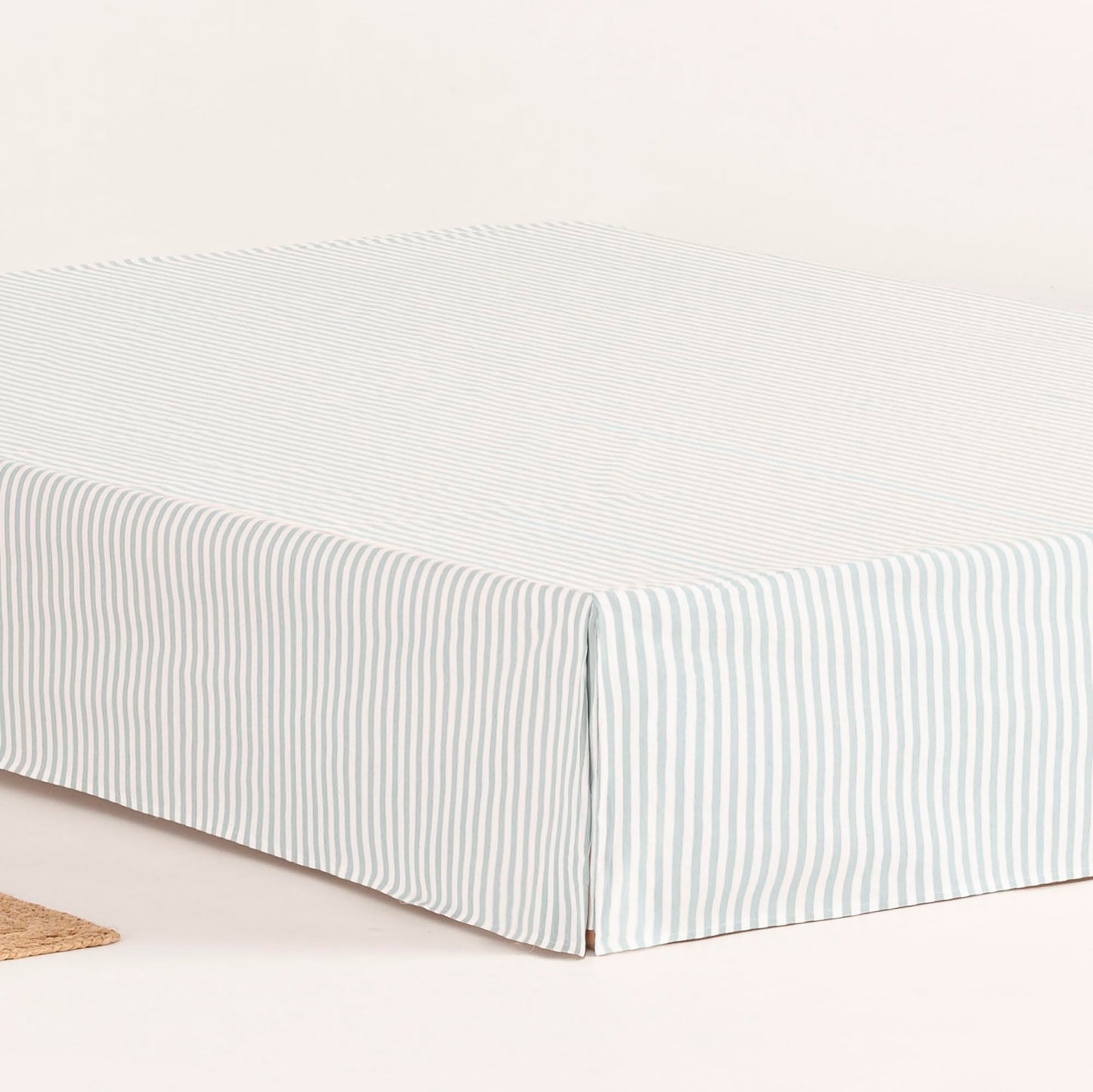 Bed Cover 180 x 190/200 cm Bed Base Cover 180 cm – Water Stripes
