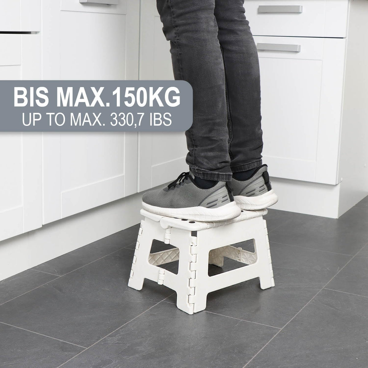 COM-FOUR® folding step with rubber studs, foldable step stool