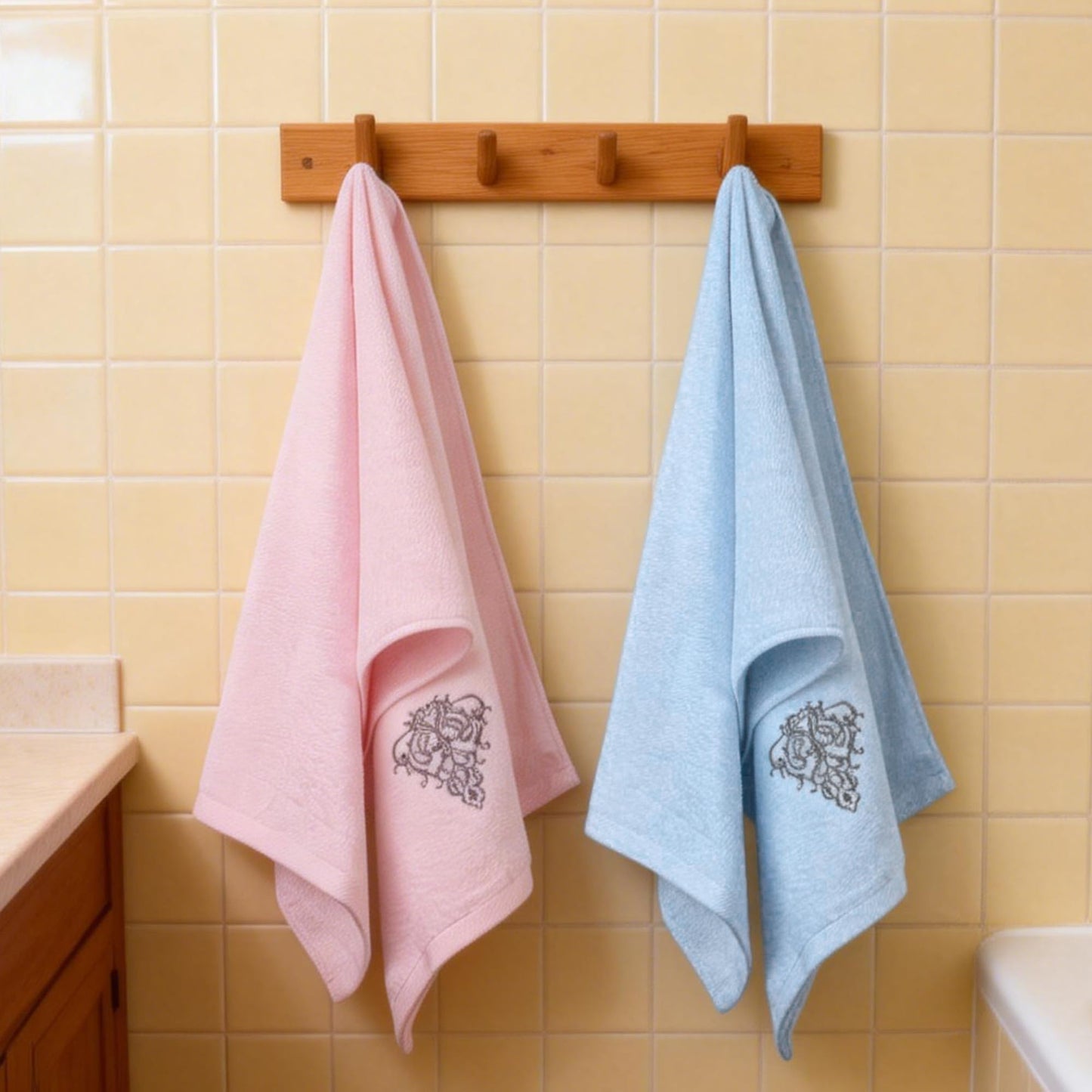 VIE TRIOMPHE 2 Pack Guest Face Hand Towels for Couples, Luxury Bathroom Towel Set