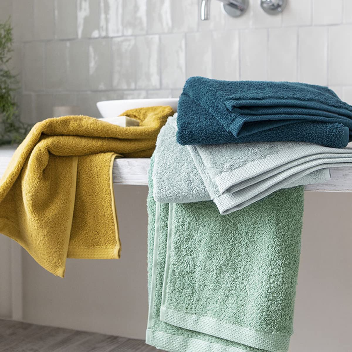 ESSIX Plain Cotton Bath Towel, Aqua, 30 x 50 cm