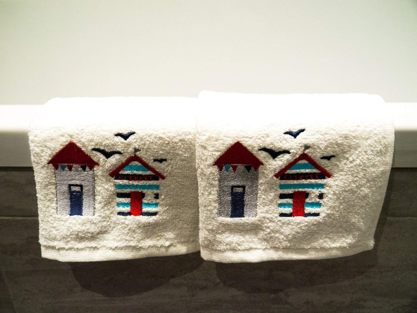 Lex's Linens Beach Hut & Birds Embroidered Towels (Pack of 2 Flannels)