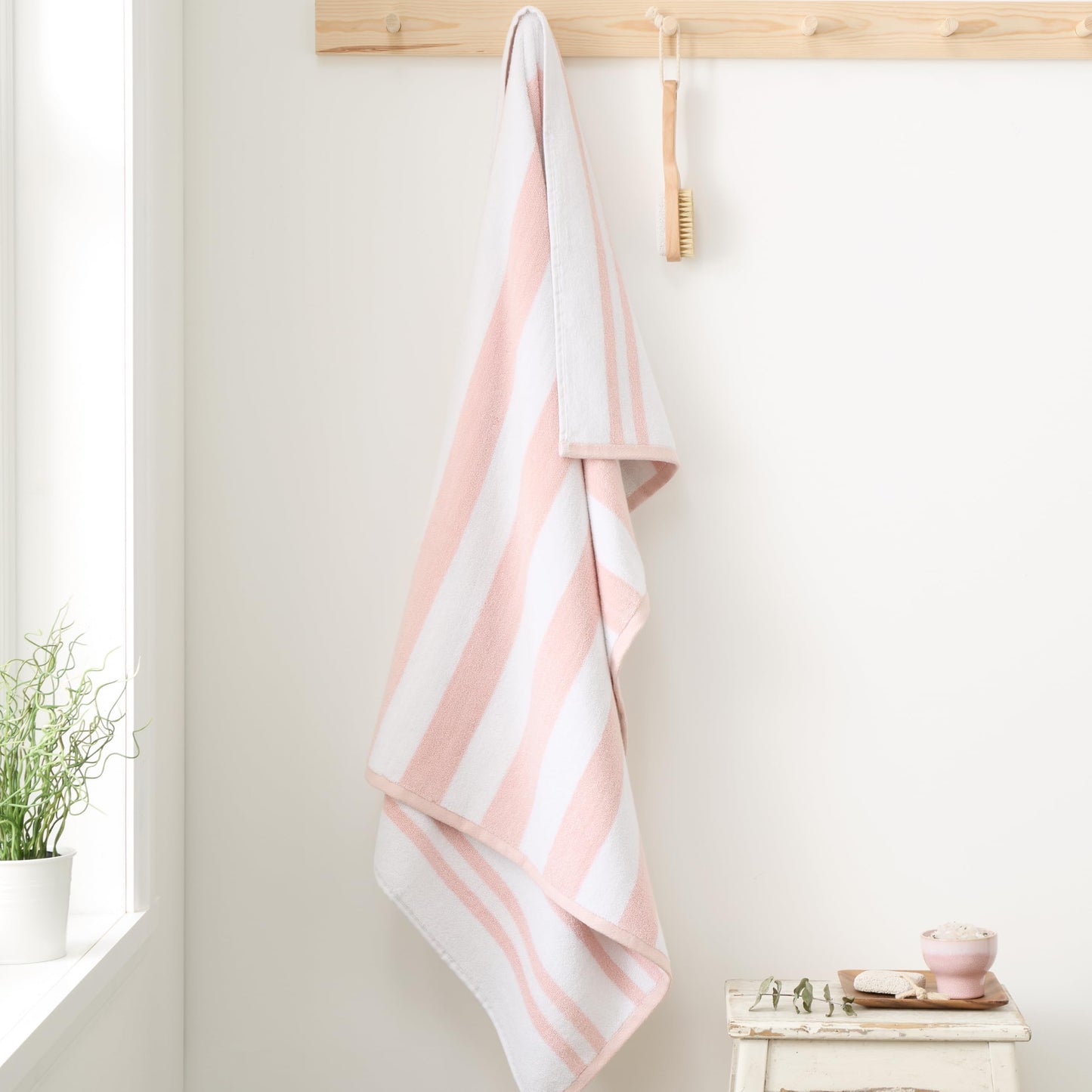 Bianca Reversible Stripe 70x127cm Cotton Jacquard Bath Towel Blush Pink
