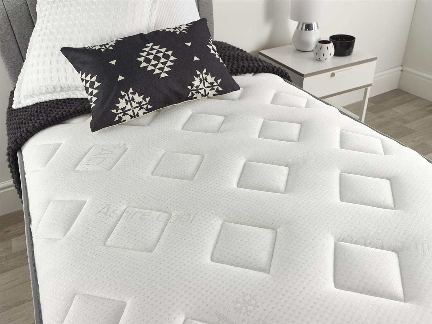 Aspire Beds 3 Comfort Layers Aspire-Cool Touch Diamond Memory Foam & Bonnell Sprung Hybrid Mattress, Grey Hessian Border, 5ft King Size (5ft x 6ft6)