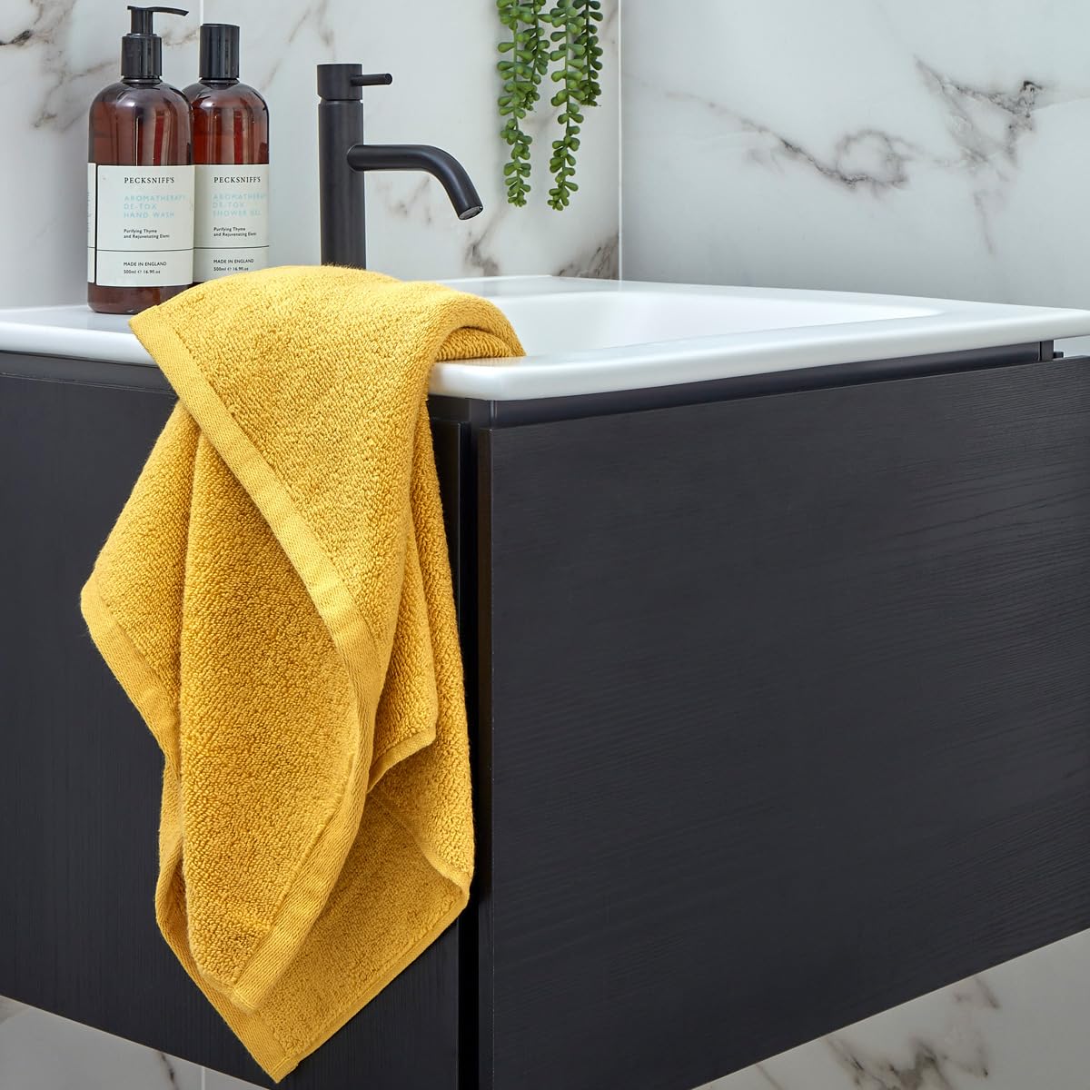 Christy Cirrus Bath Sheets Set | 4 Pieces | 2 Hand 2 Bath Sheets | Super Soft and Fluffy | Quick Dry | Lightweight Bathroom Shower Towels