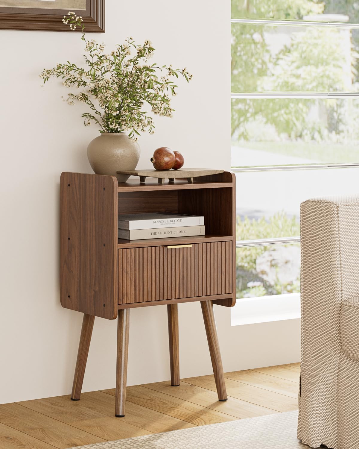 HEYZOEY Bedside Table,Modern Night Stand Wood Nightstand with Storage Drawer Side End Table for Bedroom,Living Room,Office,Walnut