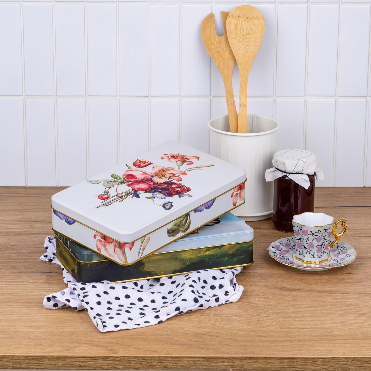 NOTIQUE Tin Metal Tin with Lid, Nostalgic Art Tin Box, Biscuit Tin, Storage Jar for Small Items - Collection Herbarium Flower Language