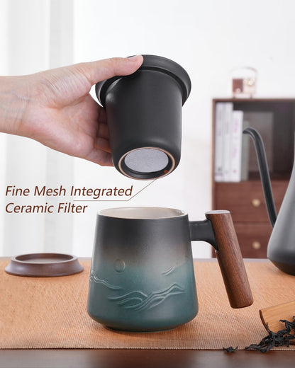 ZENS Tea Infuser Mug for Loose Tea Strainer, 430 ML Embossed Ceramic Tea Cup with Infuser for Hot Tea Diffusers, Wood Handle Loose Leaf Tea Mug Green