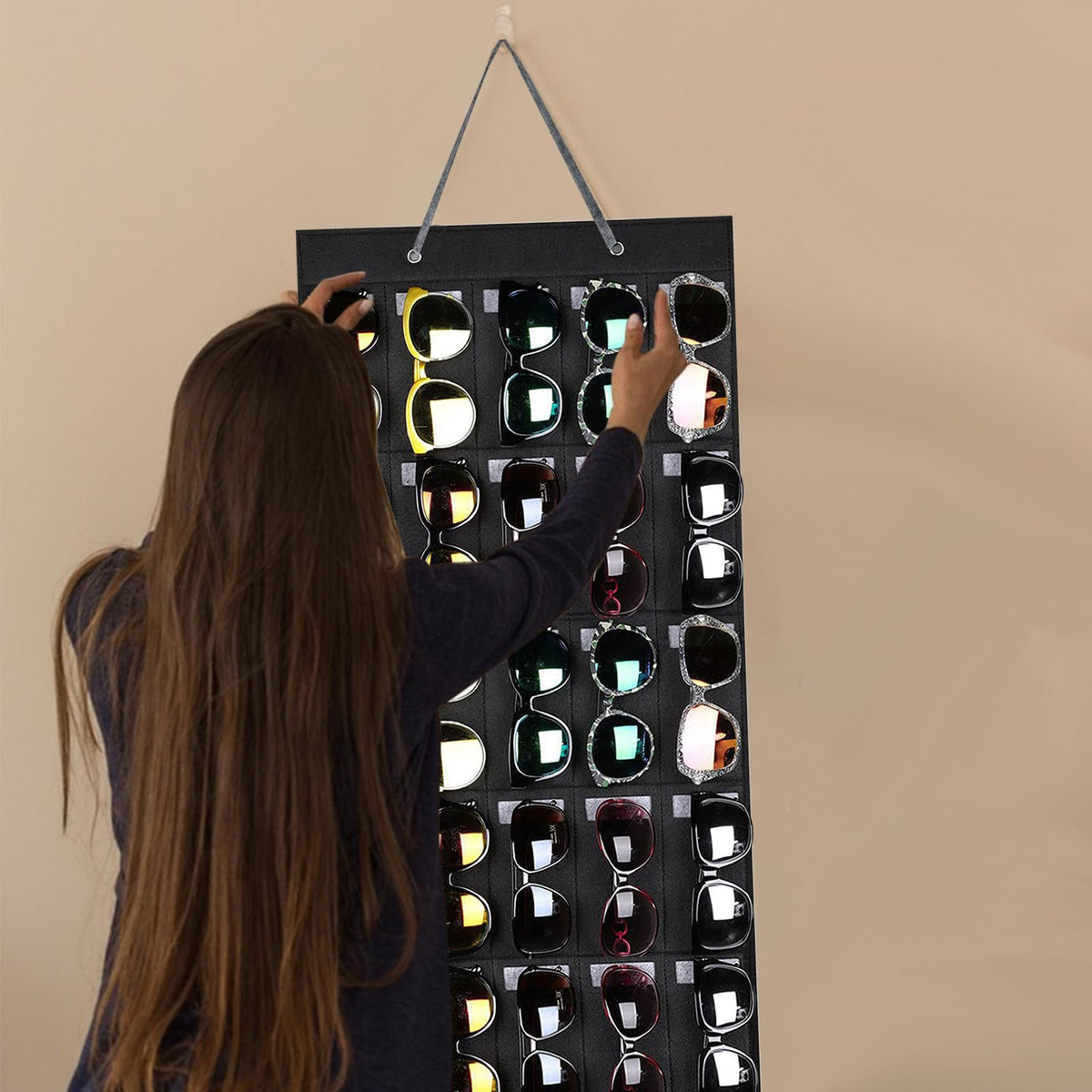 HNBTX Hanging Sunglasses Organiser,Wall Sunglasses Organizer,Glasses Organiser with 25 Pockets,Felt Wall Hanging Eyeglasses Eyewear Holder for
