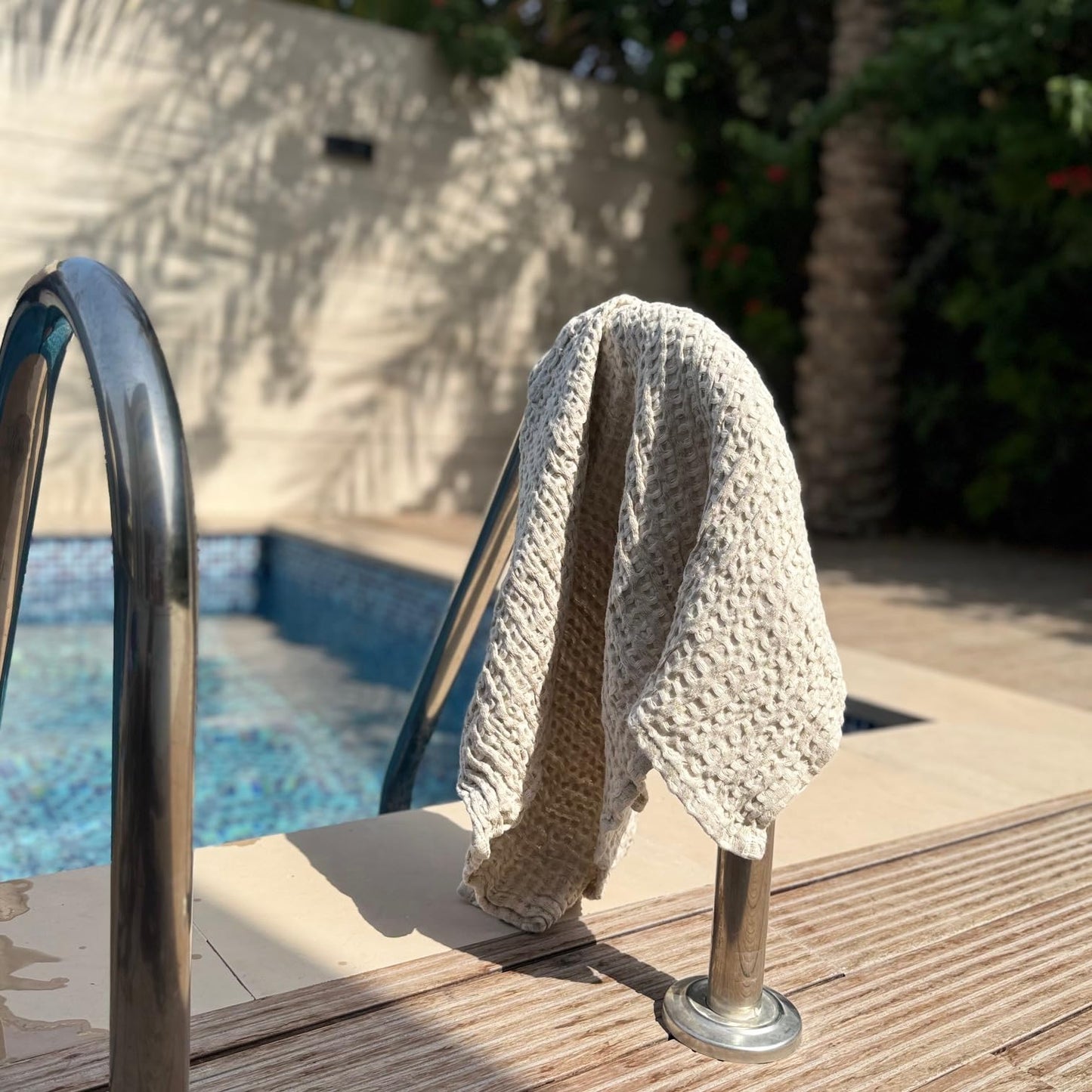 JOWOLLINA Waffle pique shower towel, bath towel, hair towel, half-linen, stonewashed natural (65 x 90 cm)