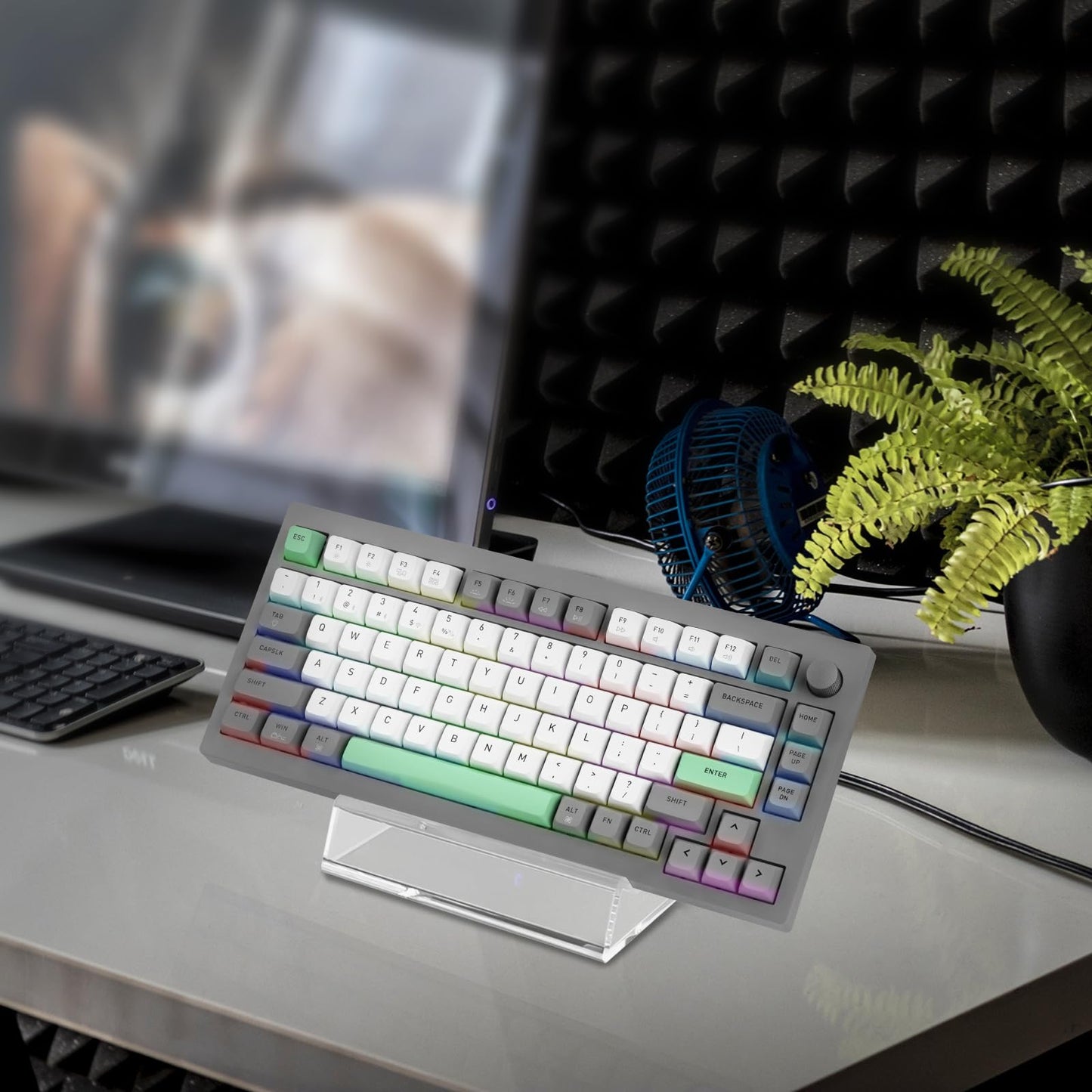 GEEKRIA Keyboard Display Stand, Acrylic Mechanical Gaming Keyboard Holder for 60%, 75%, 80%, 96% Computer keyboard (transparent)