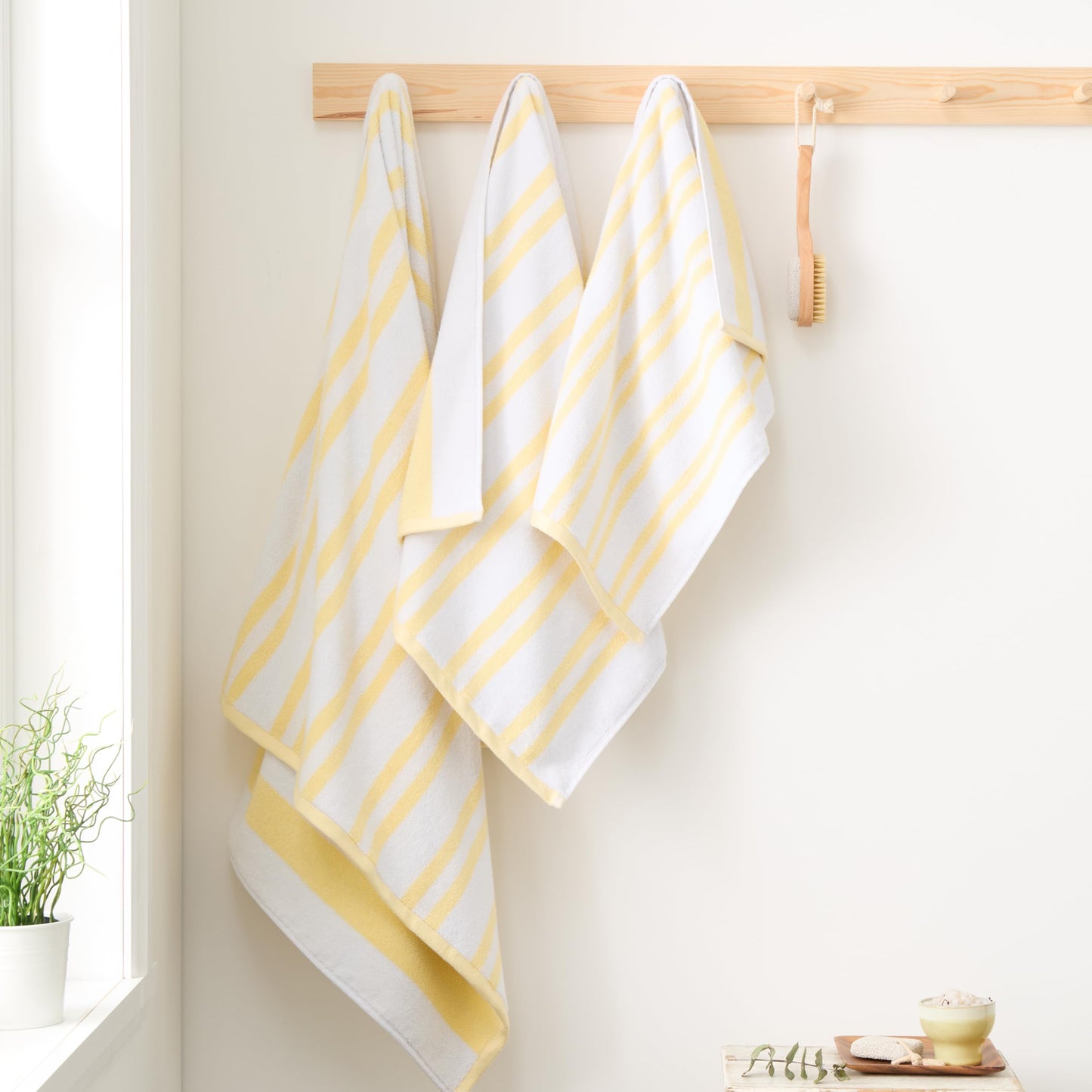 Bianca Reversible Stripe 70x127cm Cotton Jacquard Bath Towel Yellow