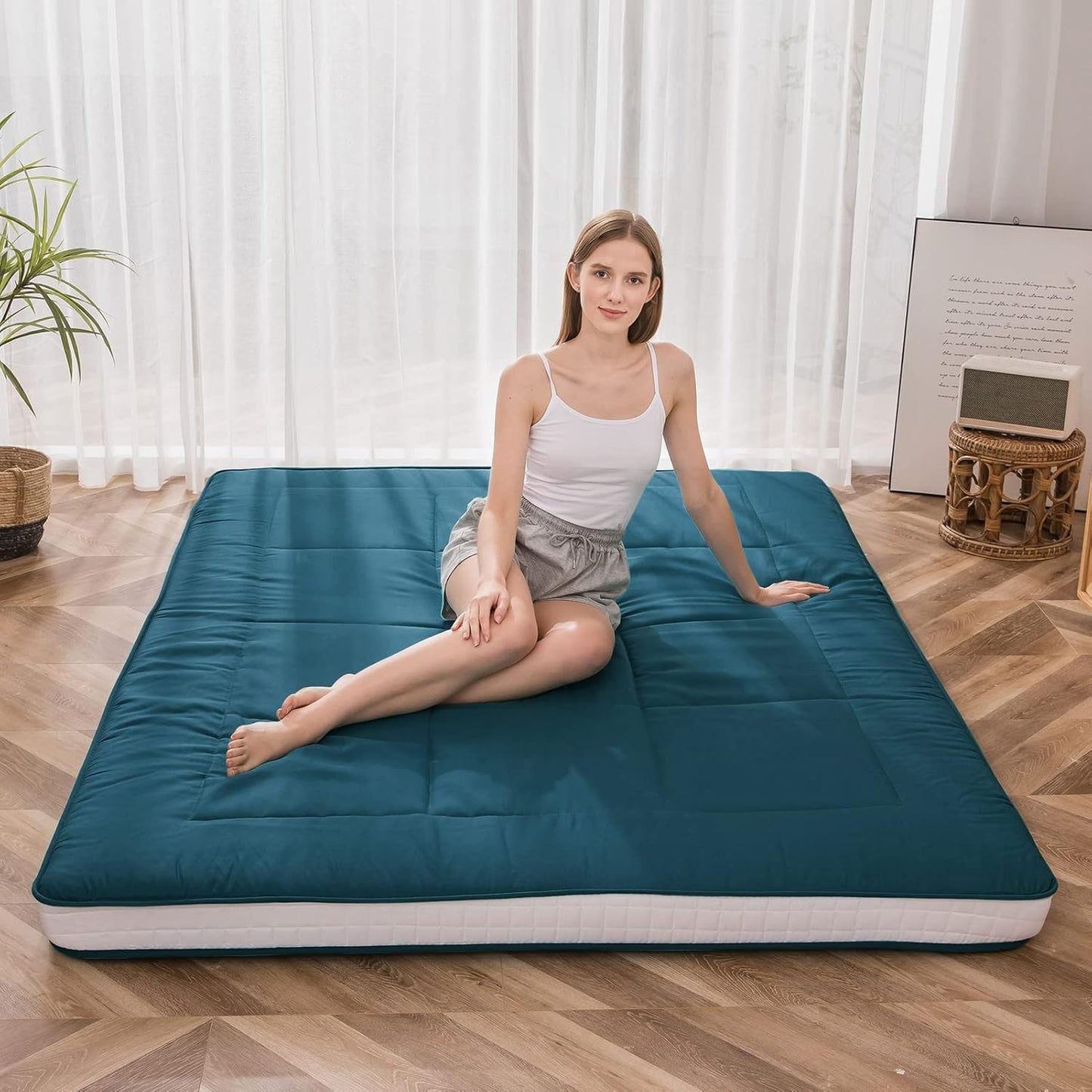 MAXYOYO Japanese Floor Futon Mattress Padded Quilted Bed Mattress Topper, Extra Thick Folding Sleeping Pad Breathable Floor Lounger Guest Bed for