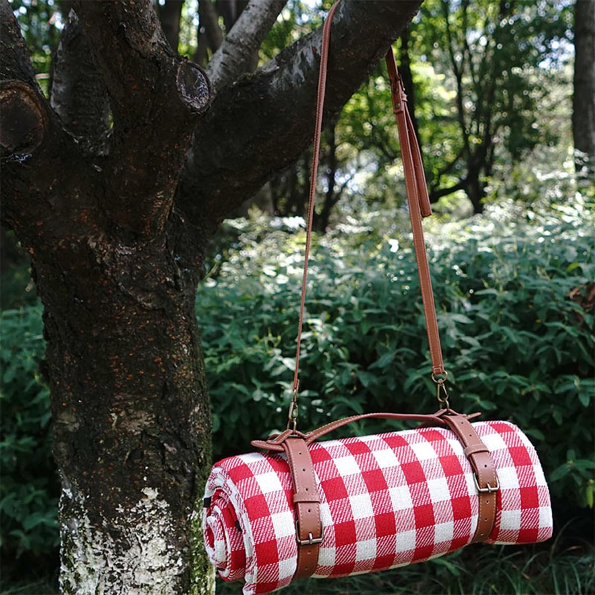 Namvo Picnic Blanket Strap Pu Leather Strap With Adjustable Shoulder Strap Portable Beach Mat Strap Leather Picnic Blanket Strap For Outdoor Camping