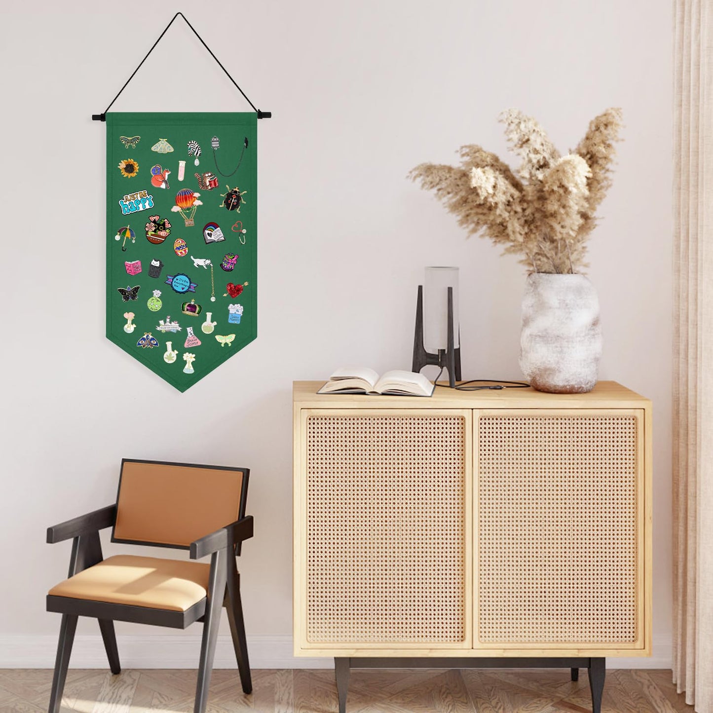 Kunyeah Wall Hanging Brooch Organizer Storage Case Colorful Canvas Pin Board Stand Enamel Pin Badge Hanging Holder Display Banner Earrings Collection