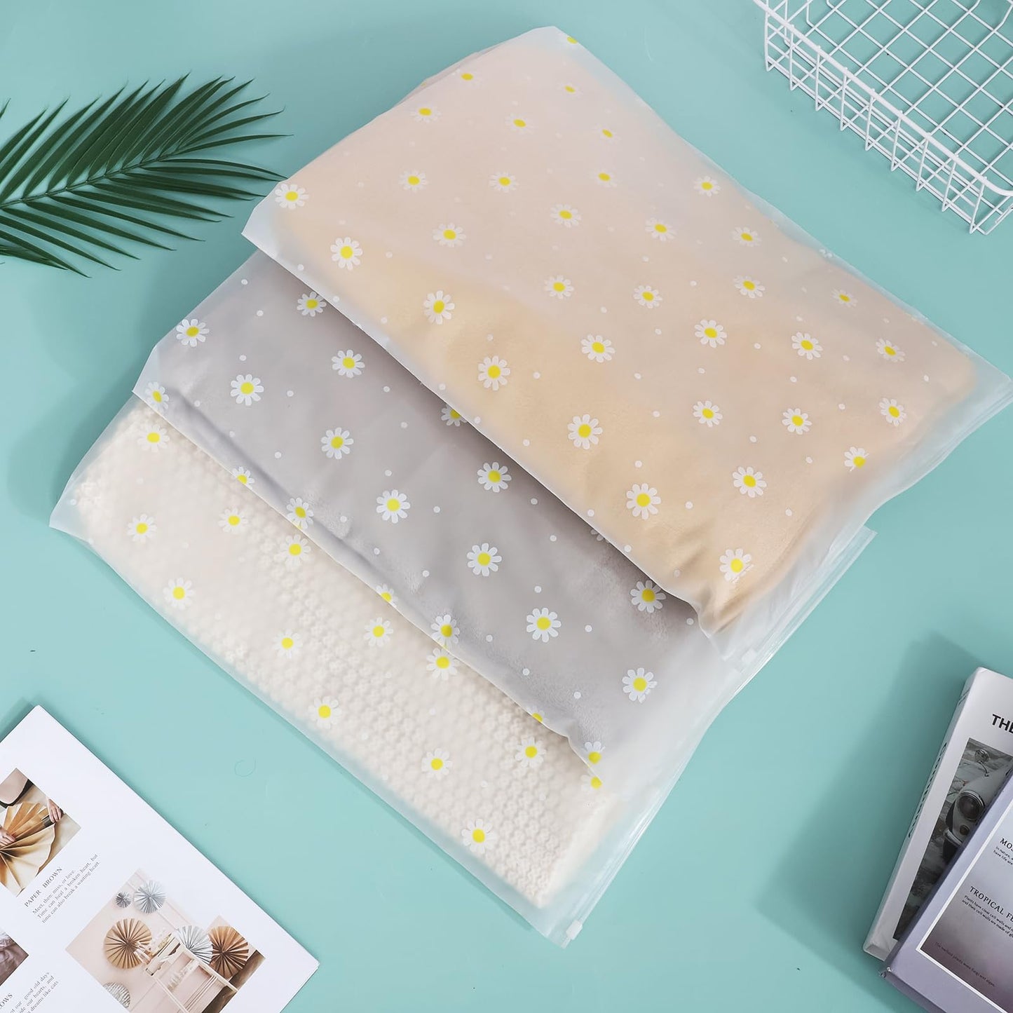25 Pcs Reusable Ziplock Storage Bags 40 x 50 cm Travel Bags