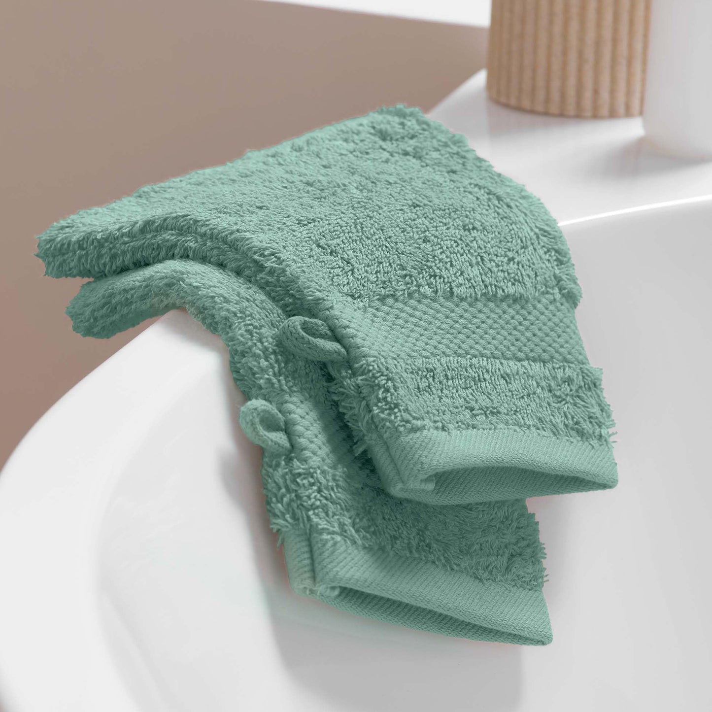 Douceur d'Intérieur, Elegance Celadon 2 Wash Mitts (15 x 21 cm) 100% Cotton Plain