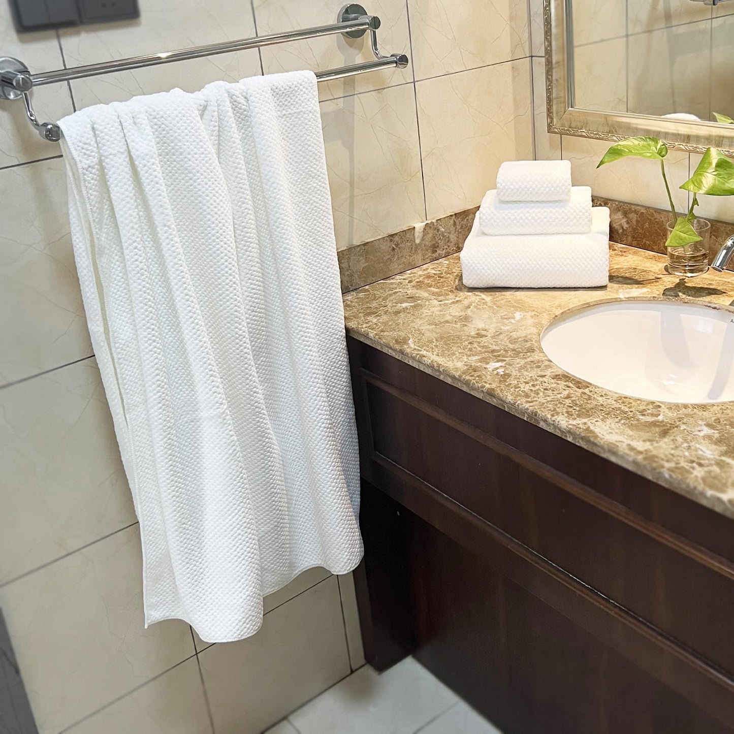 YTYC Towels,29x59 Inch Extra Large Bath Towels Set of 6 Quick Dry Super Soft Microfiber Towels for Bathroom 2 Bath Towels 2 Hand Towels 2 Washcloth