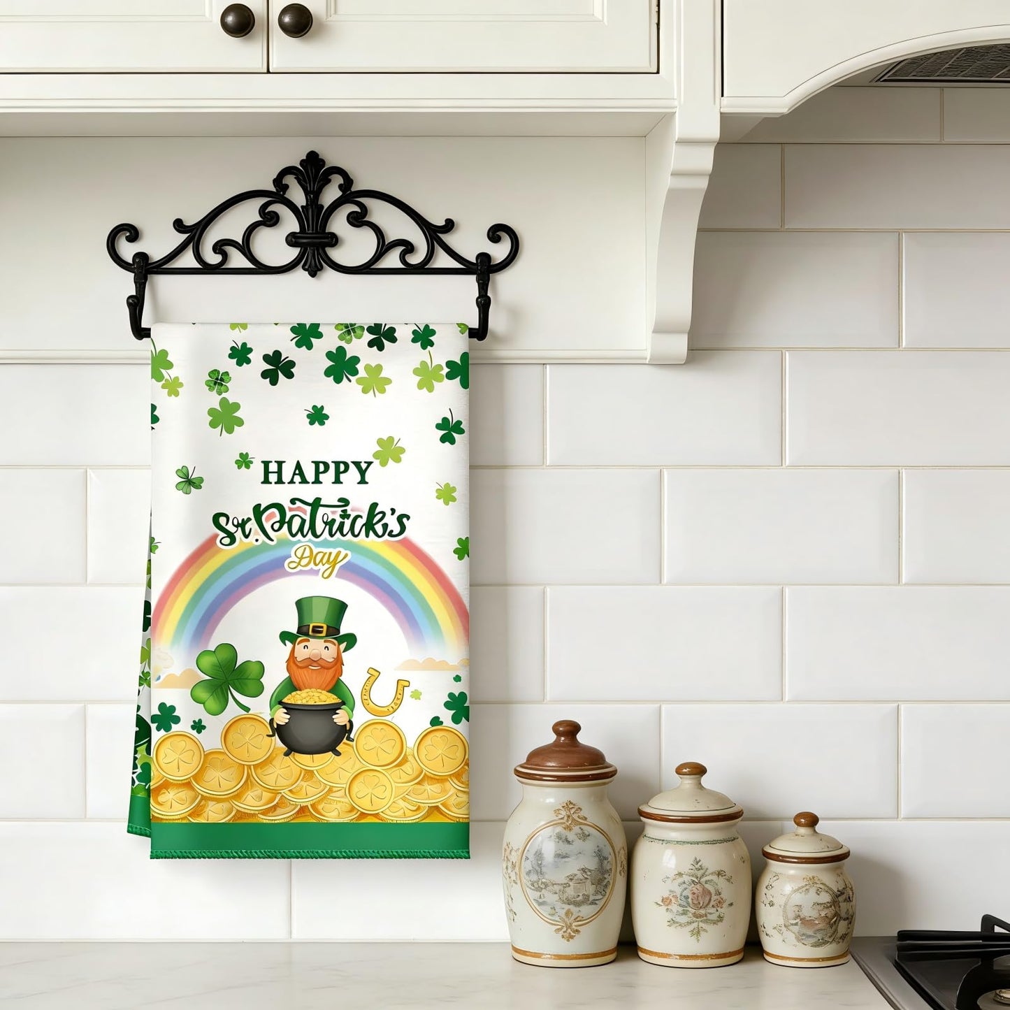 Kaiperala 2pcs St Patricks Day Tea Towels for Kitchen, Irish Green Kitchen Towels Shamrock Four Leaf Clover Print Hand Towel Absorbent Microfiber